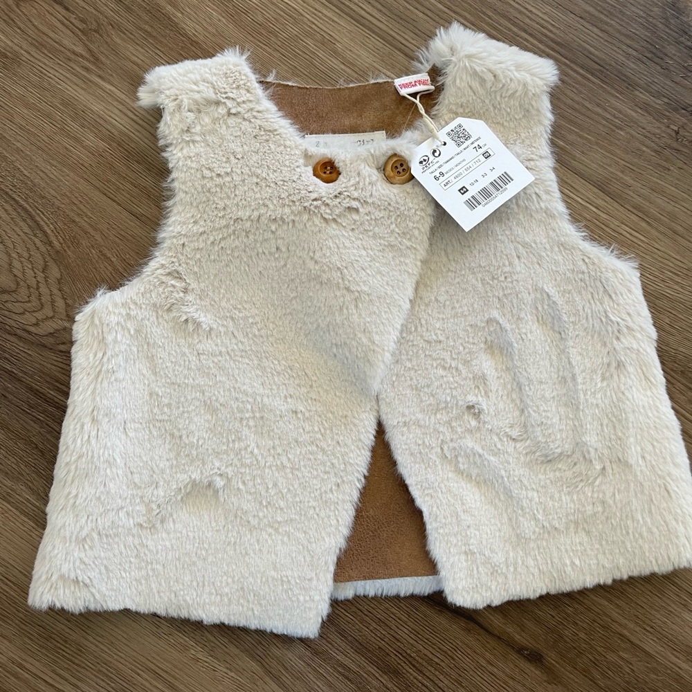 NWT Zara Fur Vest